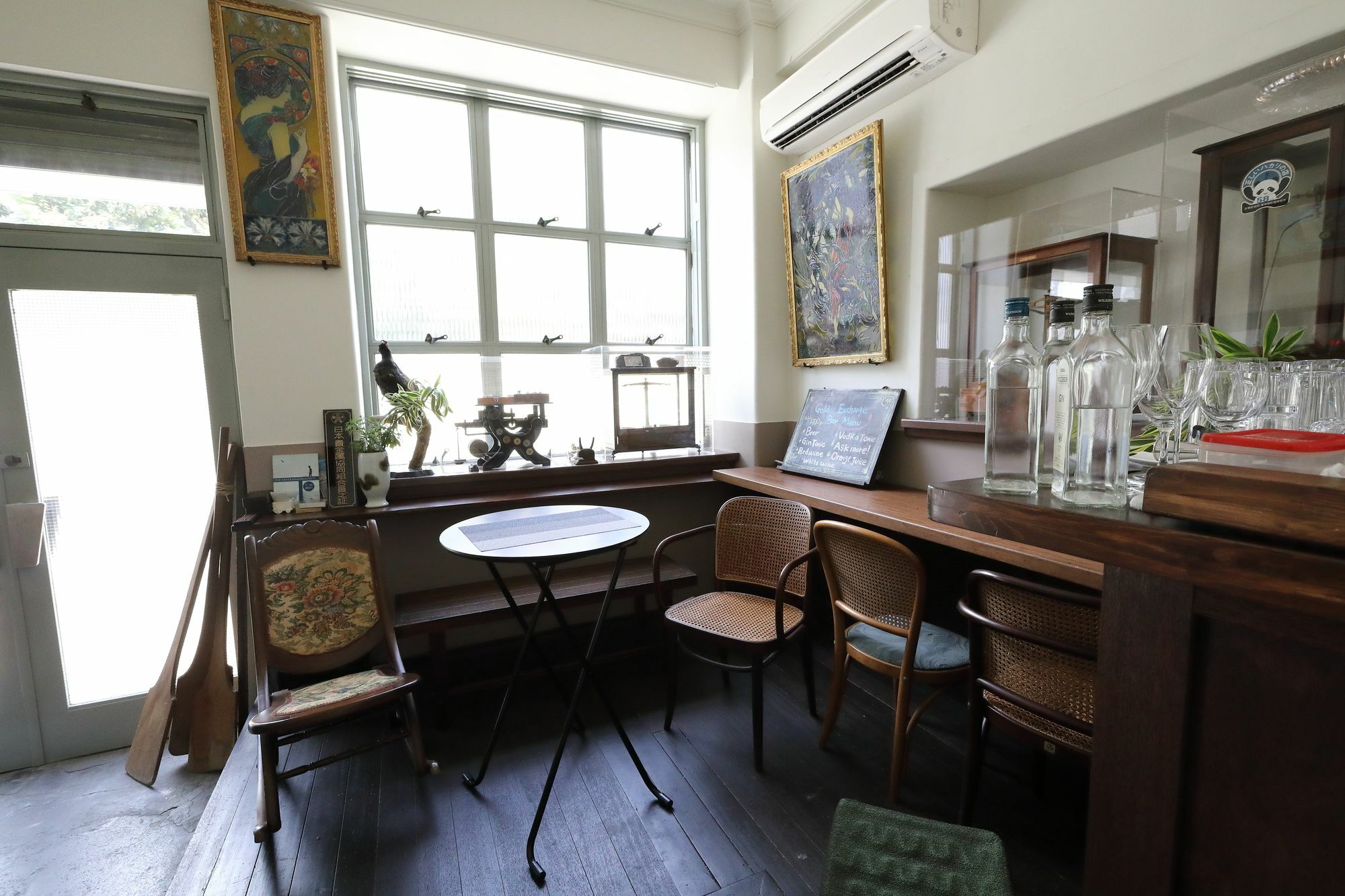 Kura Hostal